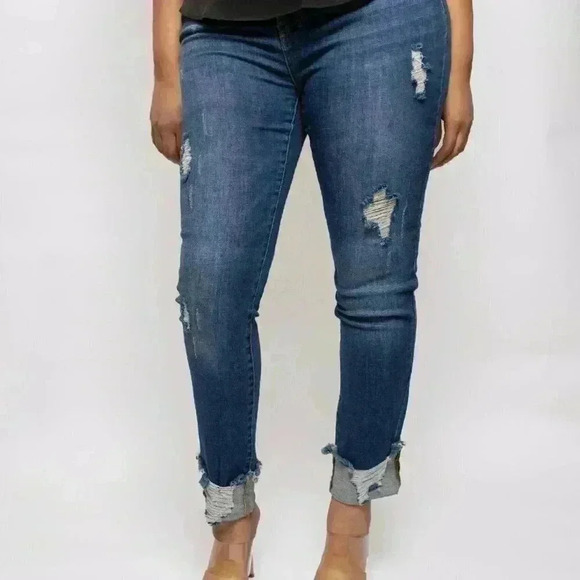 Won’t Stop Cropped Cuffed Denim Jeans - Picture 4 of 5